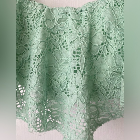 Balera Crop top. Eyelet design. Mint green color. Small - Picture 4 of 7